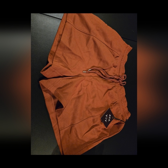 Ladies Rust Shorts - Picture 1 of 3